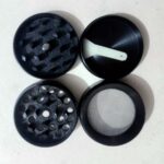 Picador metal 4 partes 40mm negro chalas colores - Imagen 3